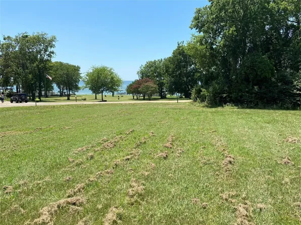 90 Tawakoni Trl, Pt, TX 75472