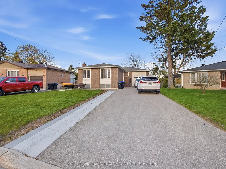 25 Townsend Ave #B — Photo 37