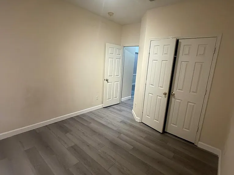 13113 Sunset Cliff Ct — Photo 9
