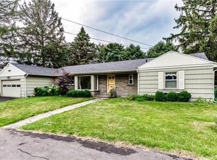 102 Carlton Rd, Syracuse, NY 13207