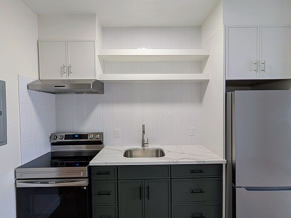 2nd image of 317 E Grand Ave #317A