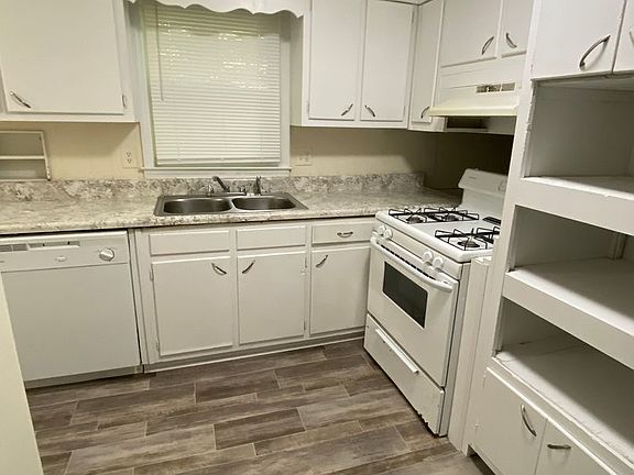 3rd image of 6457 Joanna St