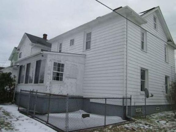 4th image of 3 Virginia Ave