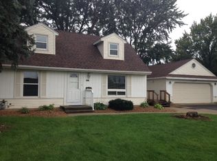 2307 82nd St W, Bloomington, MN 55431