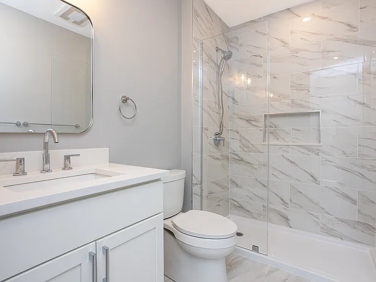3 Vaughan Ave — Photo 10