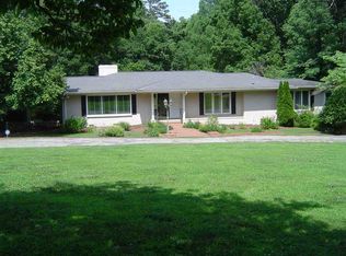 1500 Barberry Ln, Spartanburg, SC 29302