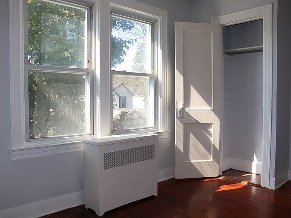 4th image of 11730 141st St