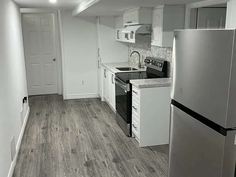 88 Casabel Dr #BASEMENT — Photo 5