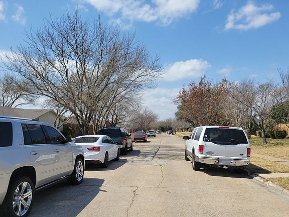 4th image of 4909 Brandenburg Ln