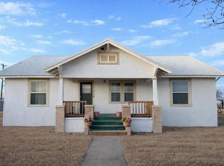 611 SE Avenue B, Seminole, TX 79360