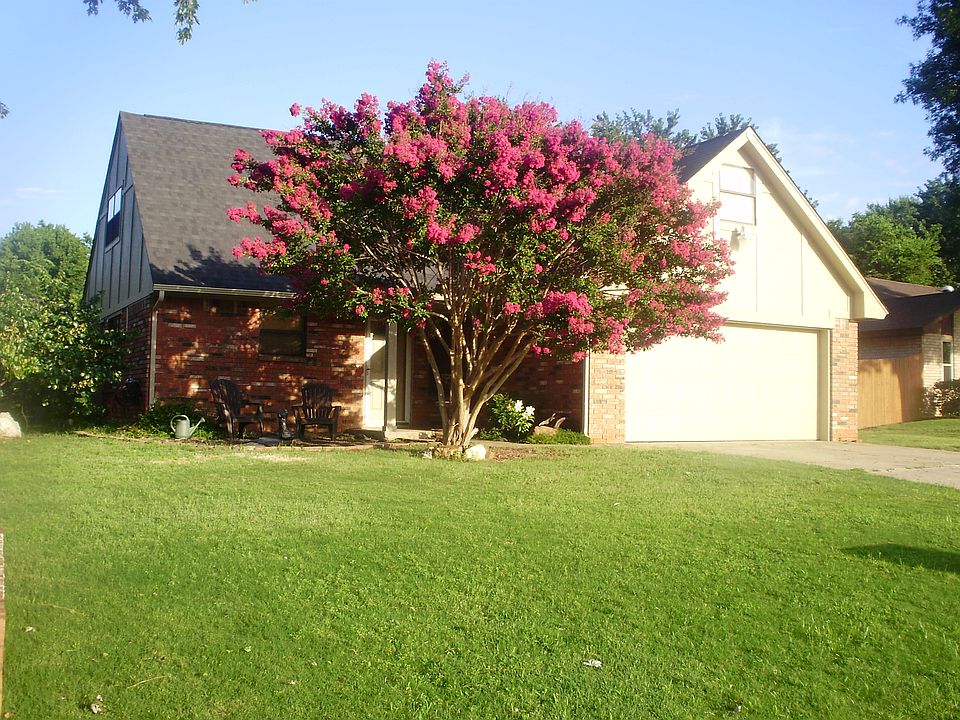 1st image of 148 Hickory Hill St