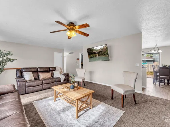 850 Rosewood Dr, Twin Falls, ID 83301