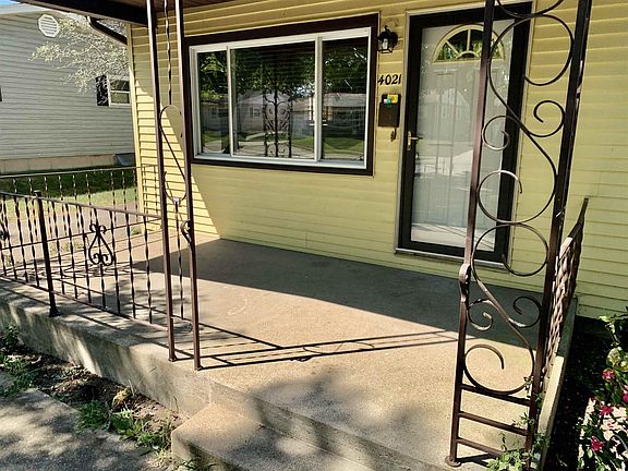 2nd image of 4021 Manor Dr
