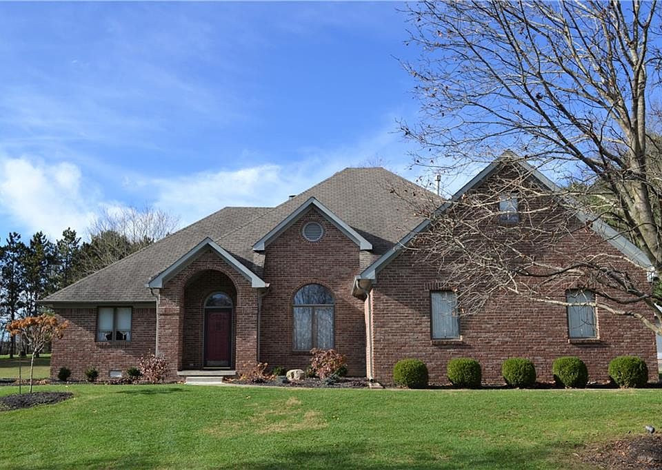 1st image of 326 N County Road 450 E
