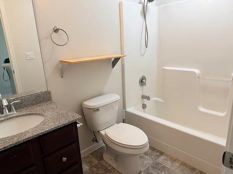 5055 Lake Forest Dr — Photo 23