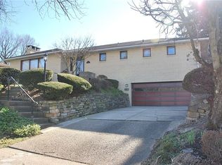 13 Carleton Dr, Pittsburgh, PA 15243