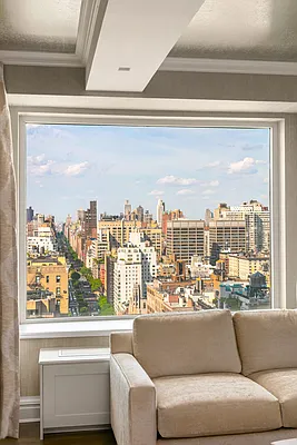 Rented by Douglas Elliman | media 32