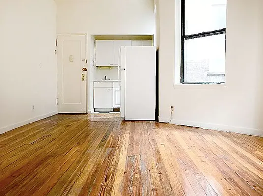 Rented by Compass | media 2