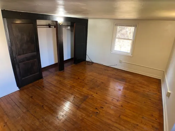 3675-3679 Centralia St, Pittsburgh, PA 15204