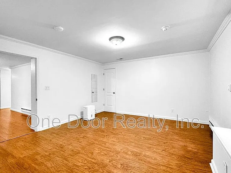 712 Powell St — Photo 28