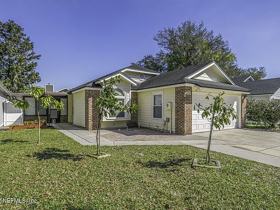 4th image of 1353 Cove Landing Dr