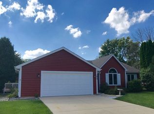 193 Mainsail Dr, Grayslake, IL 60030