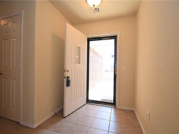 5th image of 2316 SW 16th St
