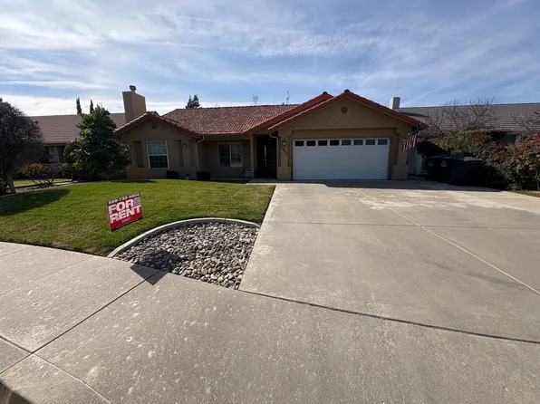 1031 N Crenshaw St, Visalia, CA 93291