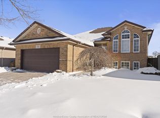 552 McTague Ct, Windsor, ON N8P1L3