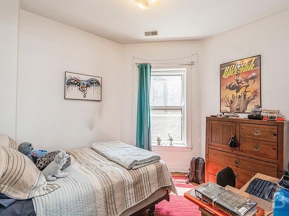 4th image of 1433 W Olive Ave #3