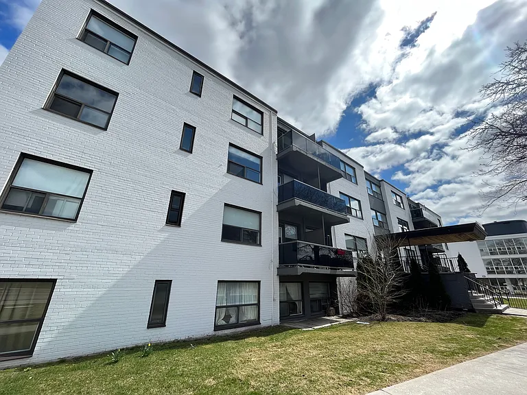 2175 Avenue Rd — Photo 14