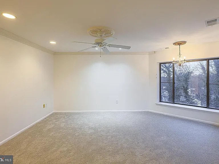3041 Fallstaff Rd #989 — Photo 18
