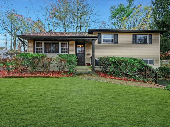 56 Grist Mill Lane, Huntington, NY 11743