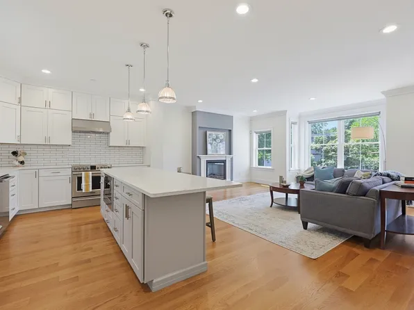 47 Mansfield St #45, Boston, MA 02134