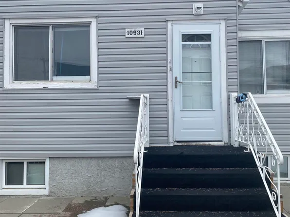 10931 98th St NW, Edmonton, AB T5H 2P7