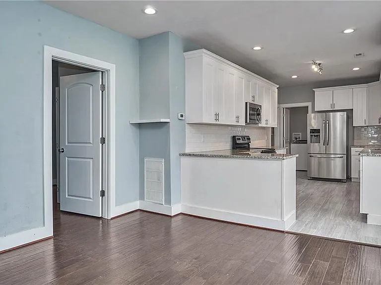148 Owens St — Photo 8