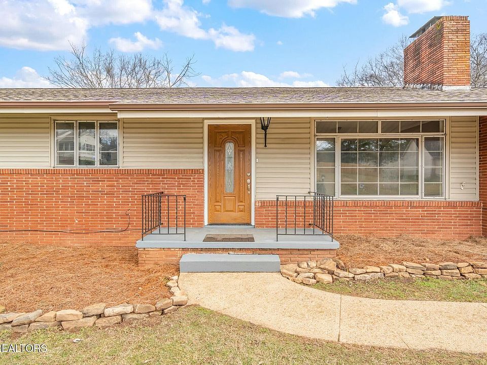 1st image of 212 Buckingham Dr