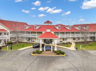 1505 S Shore Dr #204, Delavan, WI 53115