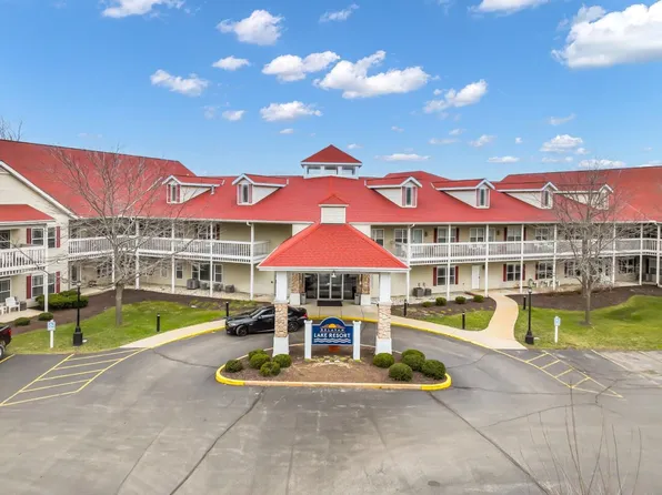 1505 South Shore DRIVE #204, Delavan, WI 53115