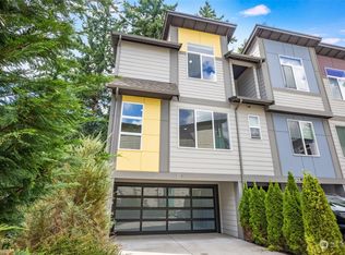13724 Ash Way #D-1, Everett, WA