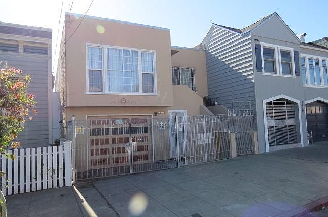 1st image of 1325 Revere Ave