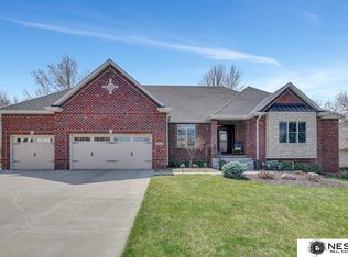 1841 Saint Michaels Rd, Lincoln, NE 68512
