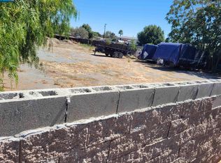 210 N Broadway Ave, Bay Point, CA 94565