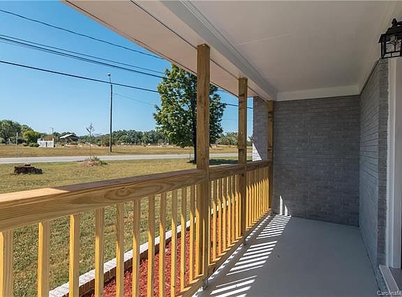 2nd image of 1302 N 12th St #1