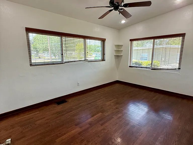 2819 Rogan Rd — Photo 9