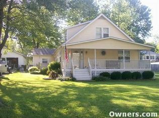 604 SW Mitchell St, Oak Grove, MO 64075