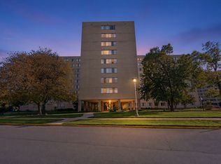 6621 Wakefield Dr APT 208, Alexandria, VA 22307