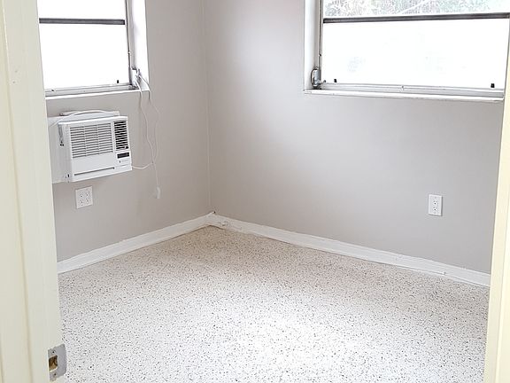 3rd image of 1026 NW 2nd St APT 6
