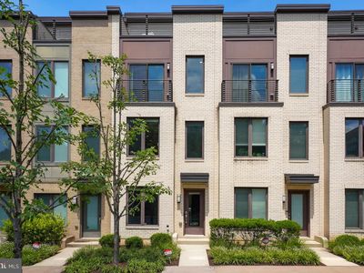 6589 Rock Spring Dr, Bethesda, MD, 20817