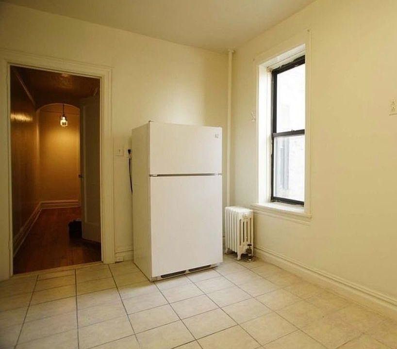 2nd image of 1765 W 7th St